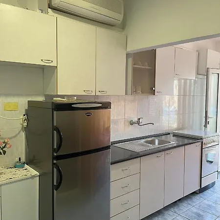 Bracic Apartment Pirovac