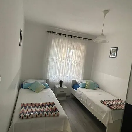 Apartment Bracic Pirovac